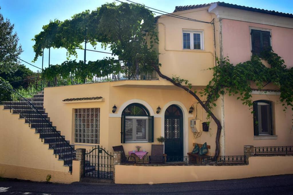 Nafsikas Apartment - Ipsos Beach Ypsos Exterior photo
